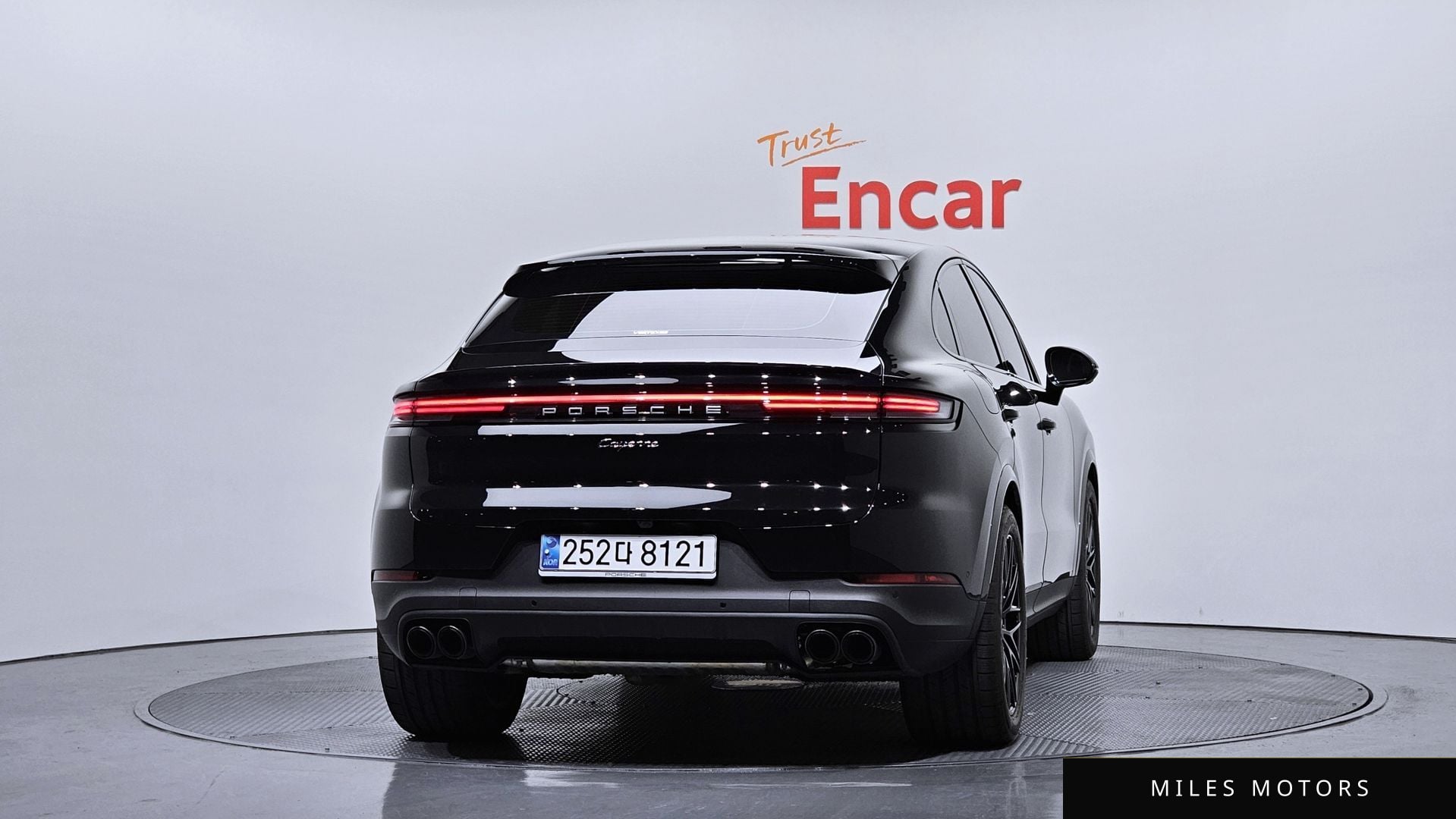Porsche Cayenne 2024 — миниатюра 4