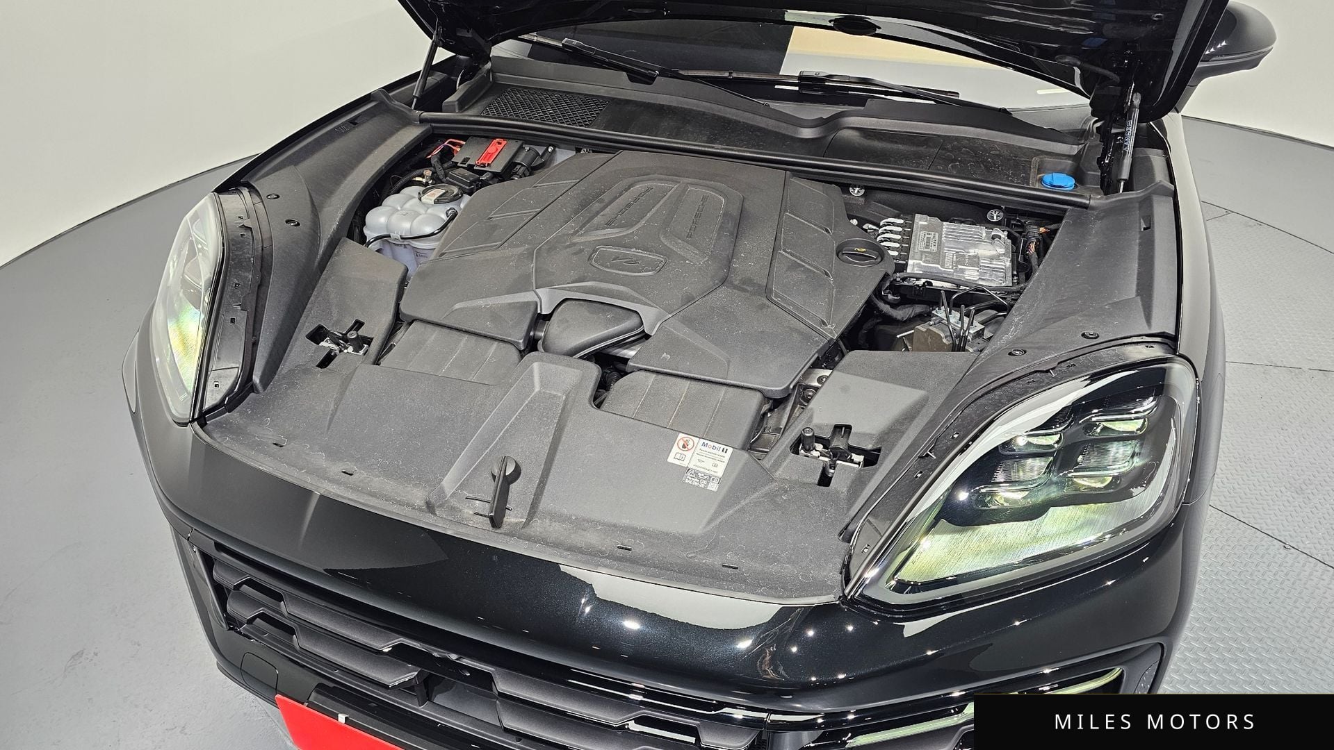 Porsche Cayenne 2024 — миниатюра 6