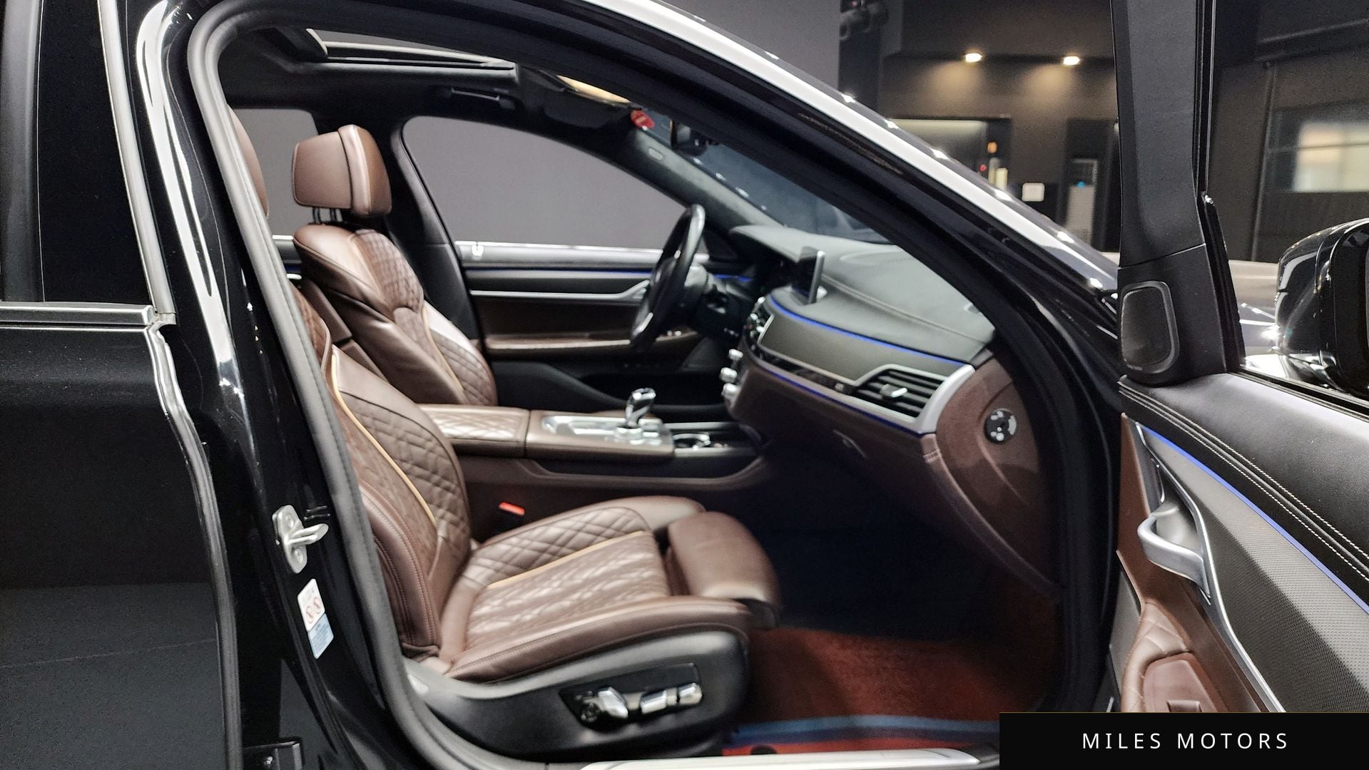 BMW 7 Series (G11) 2021 — миниатюра 10