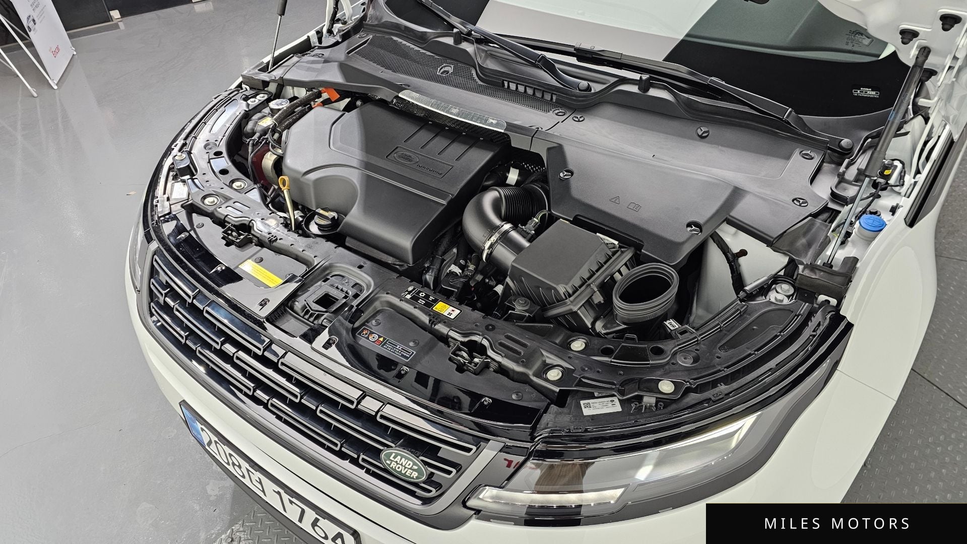 Land Rover Range Rover Evoque 2025 — миниатюра 10