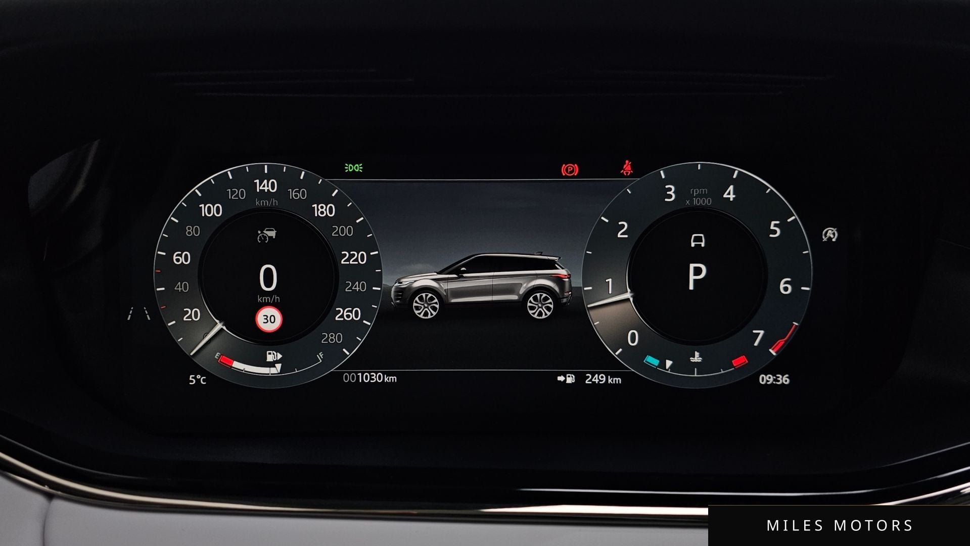 Land Rover Range Rover Evoque 2025 — миниатюра 12