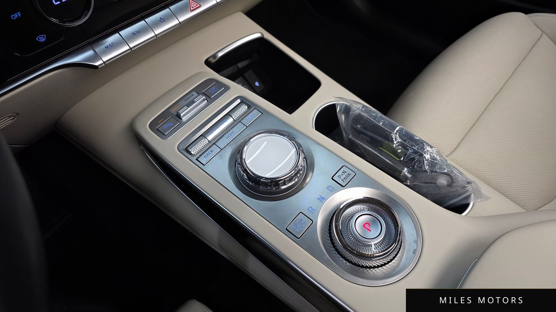 Genesis GV70 2021 — миниатюра 9