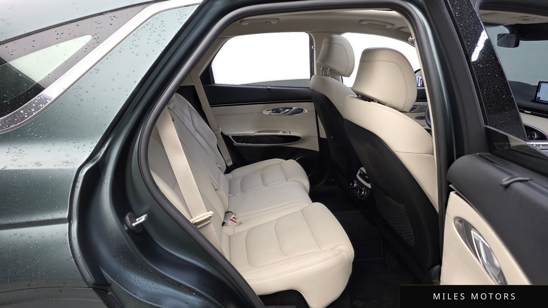 Genesis GV70 2021 — миниатюра 12