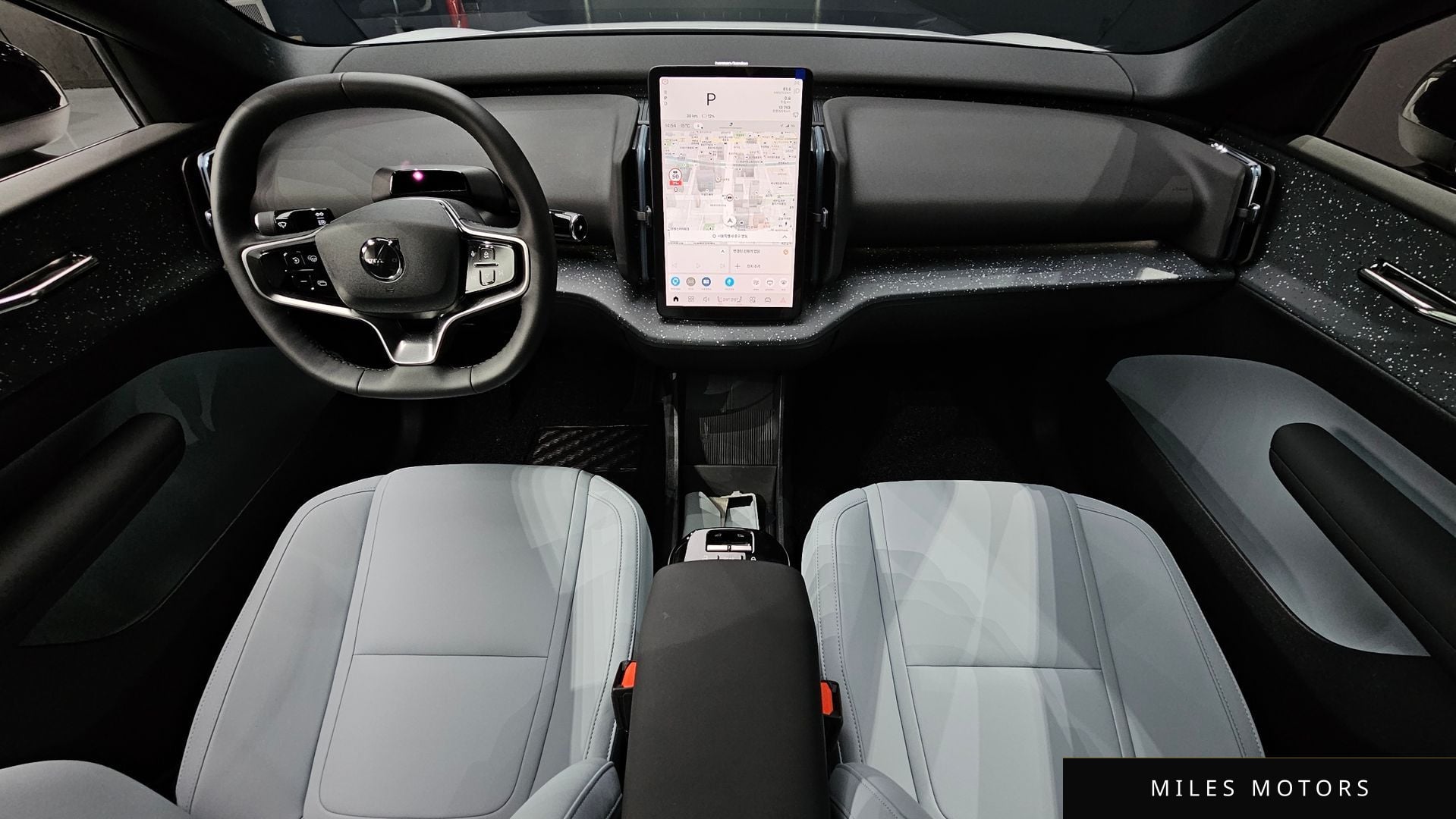 Volvo EX30 2025 — миниатюра 7