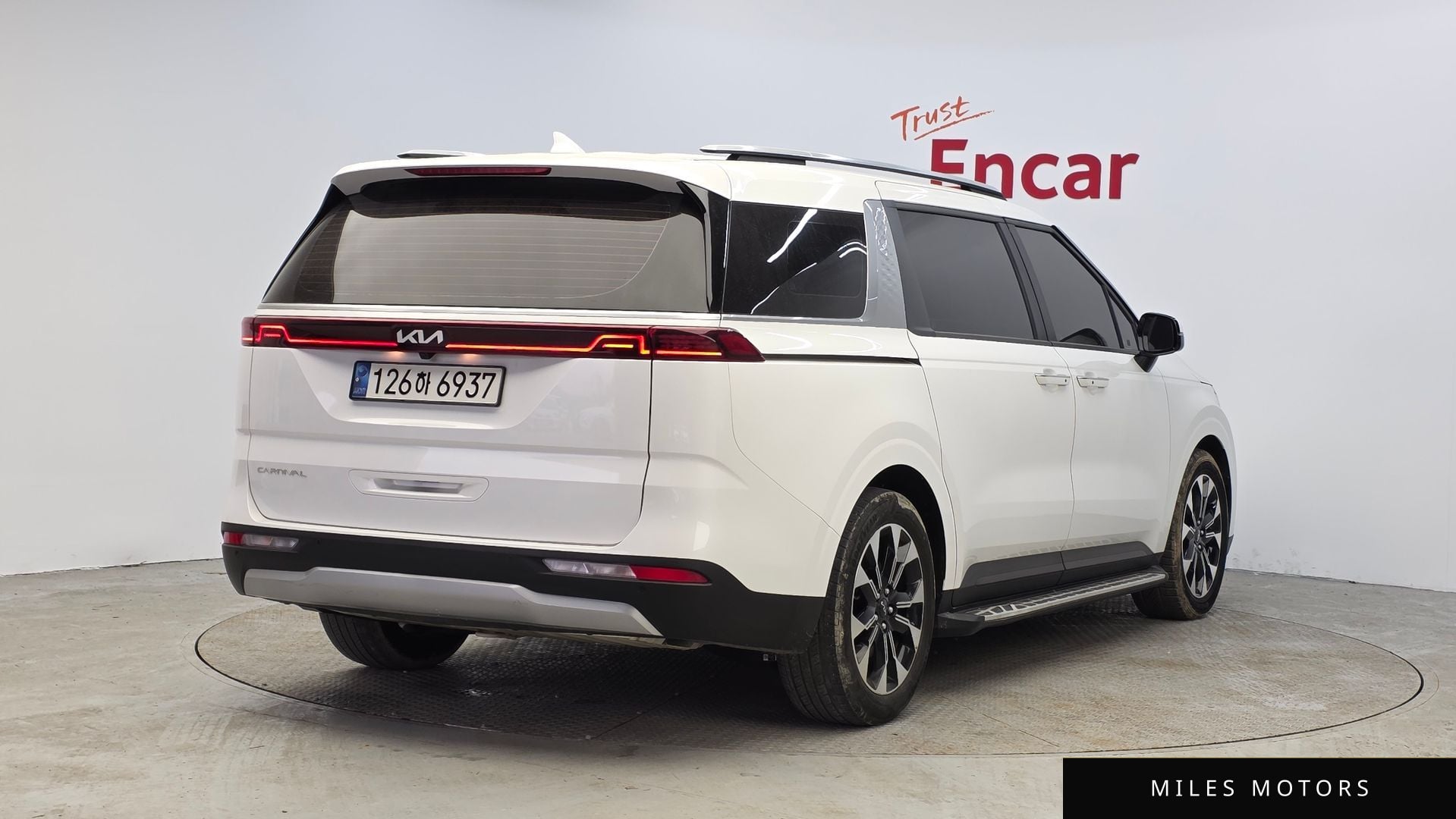 Kia Carnival 2022 — миниатюра 2