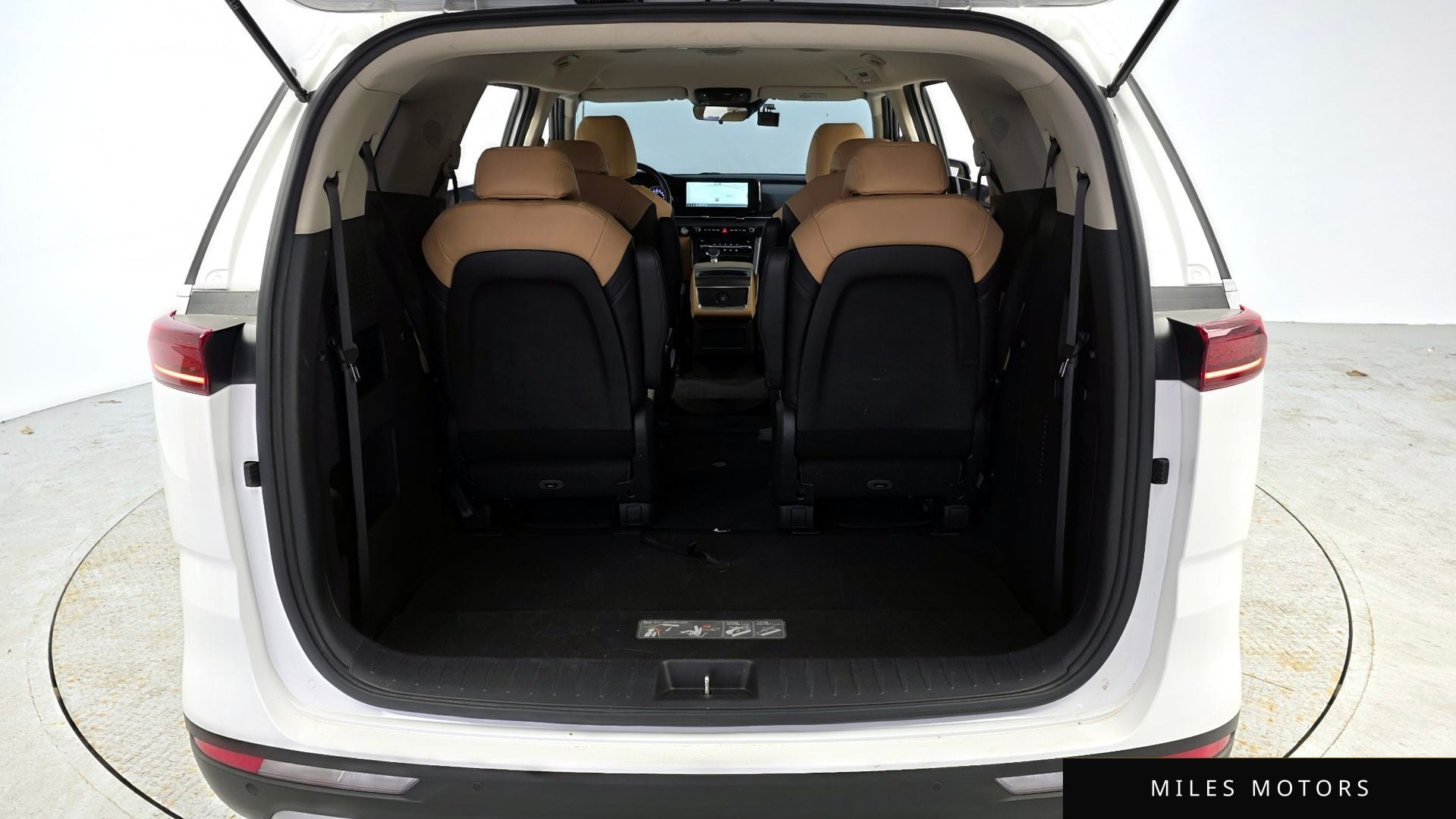 Kia Carnival 2022 — миниатюра 20