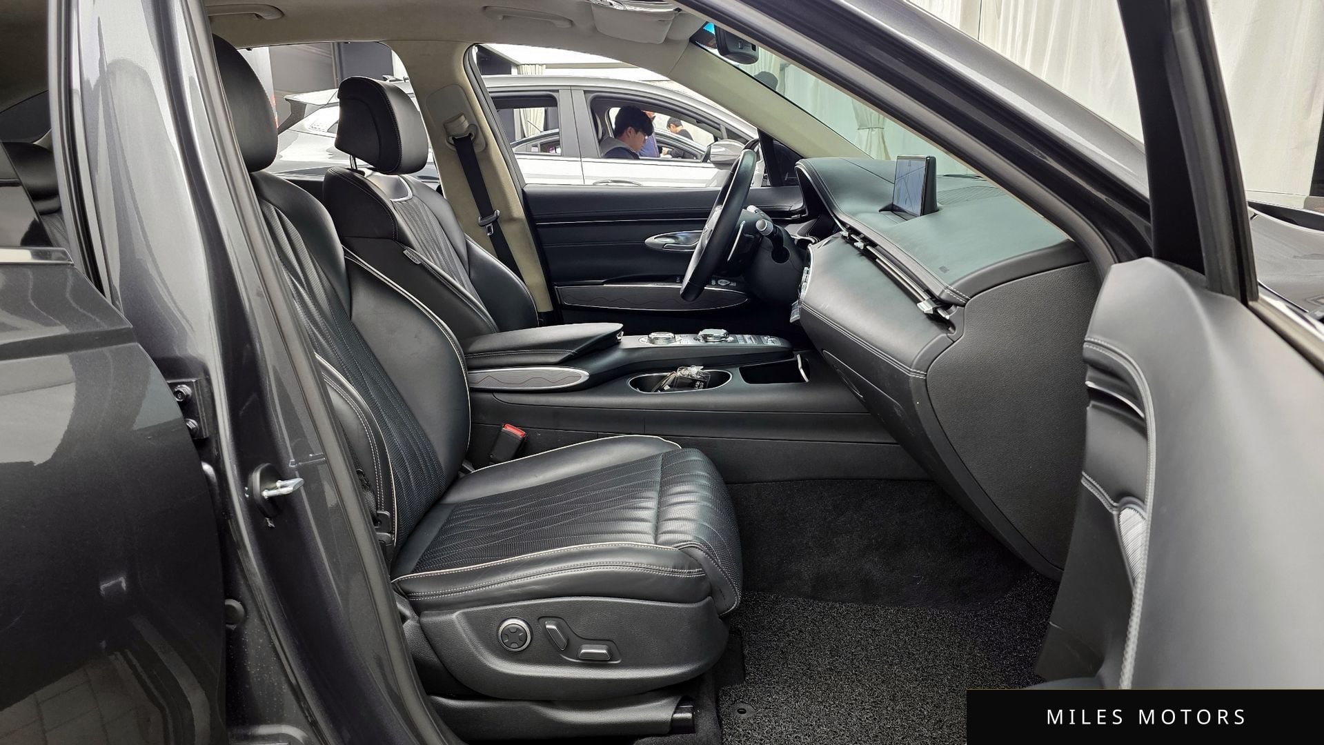 Genesis GV70 2021 — миниатюра 11