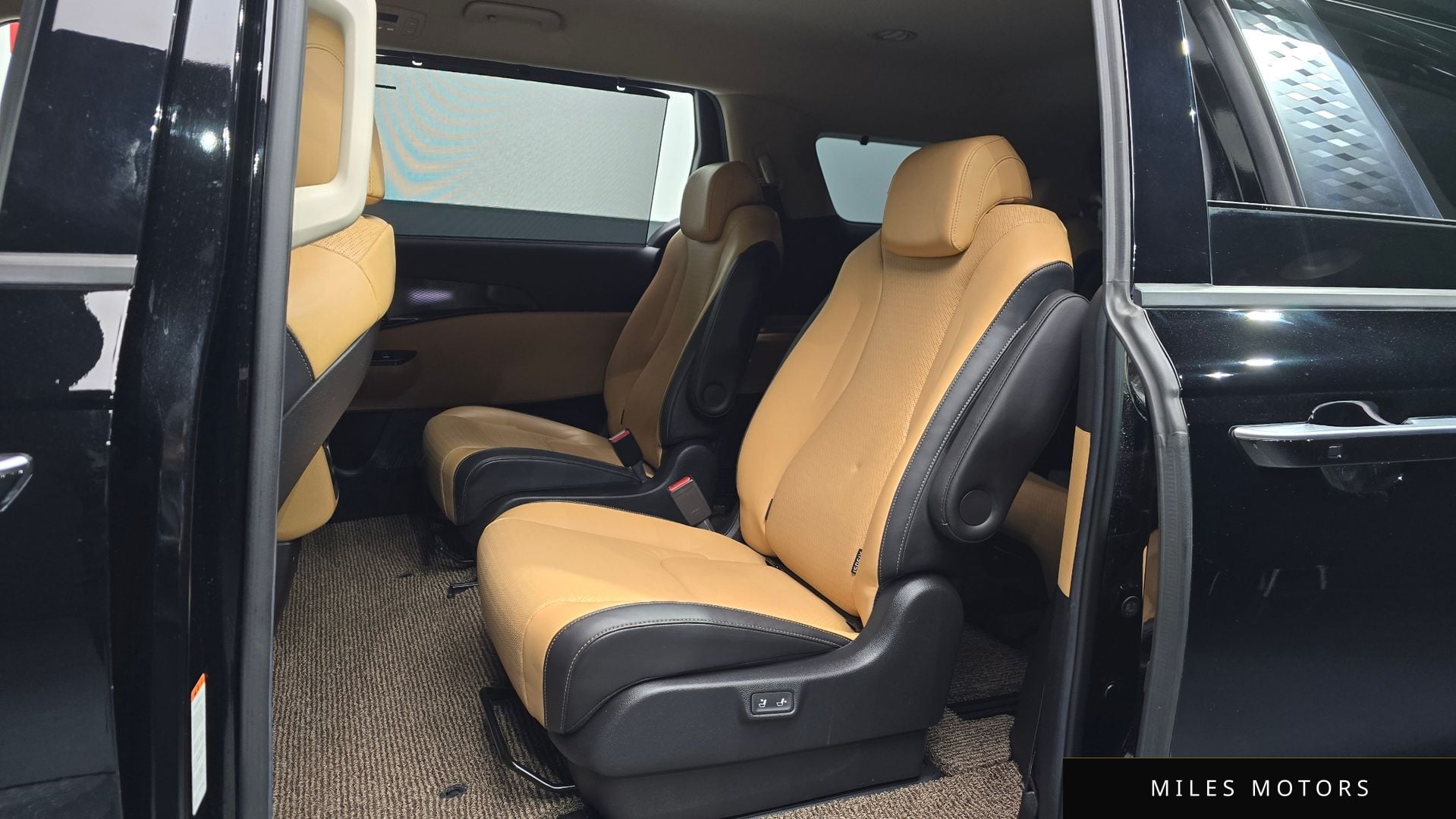 Kia Carnival 2021 — миниатюра 12