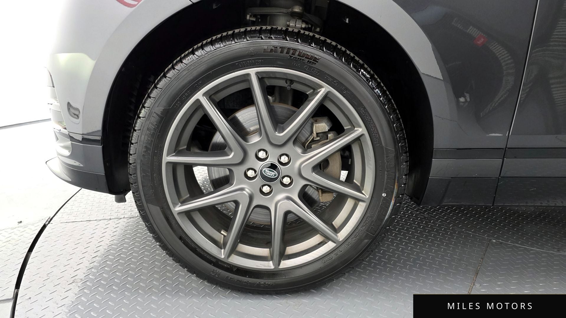 Land Rover Range Rover Velar 2023 — миниатюра 5