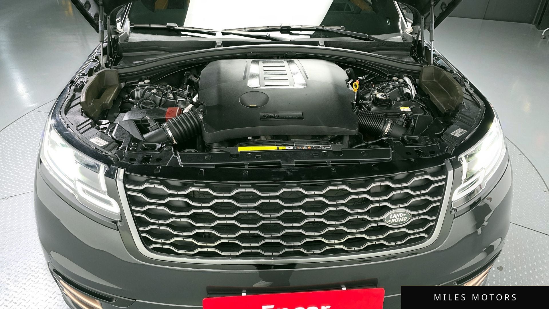 Land Rover Range Rover Velar 2023 — миниатюра 6