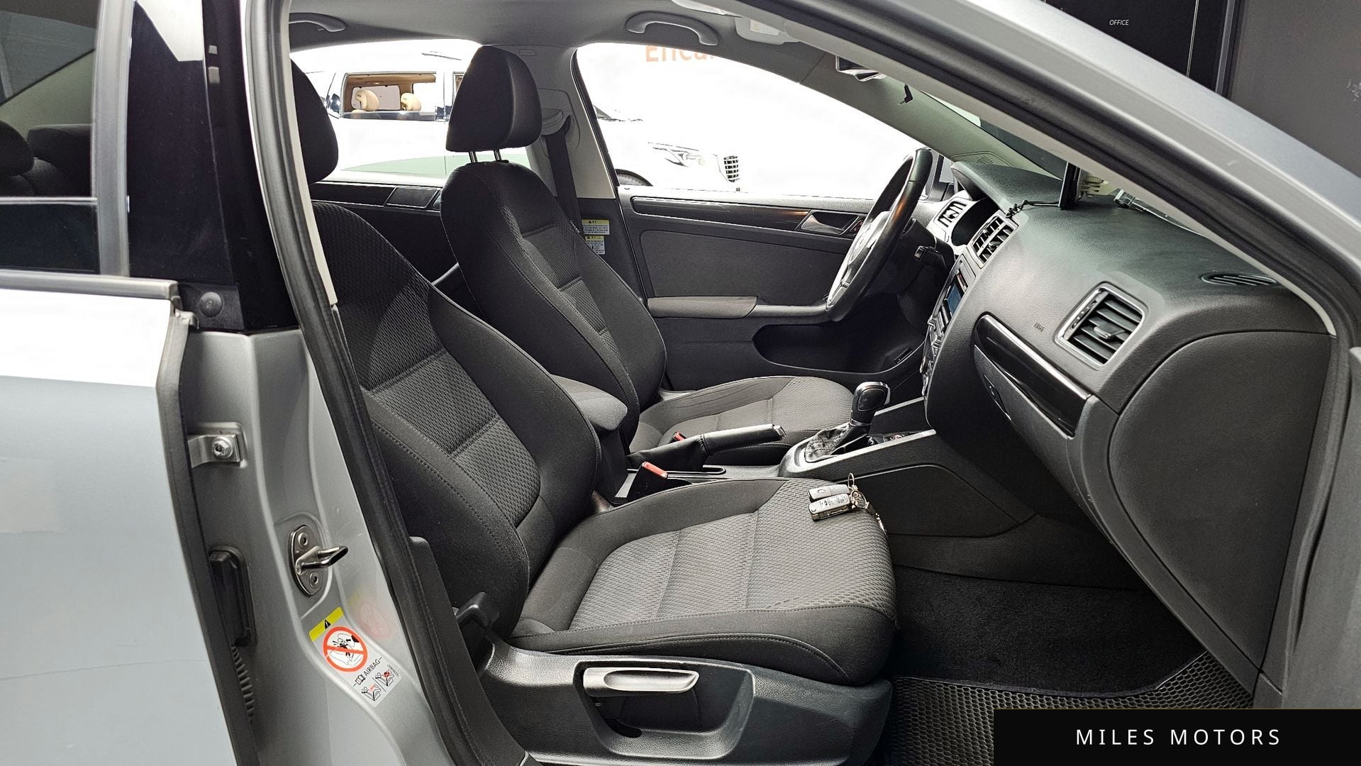 Volkswagen Jetta 2011 — миниатюра 10