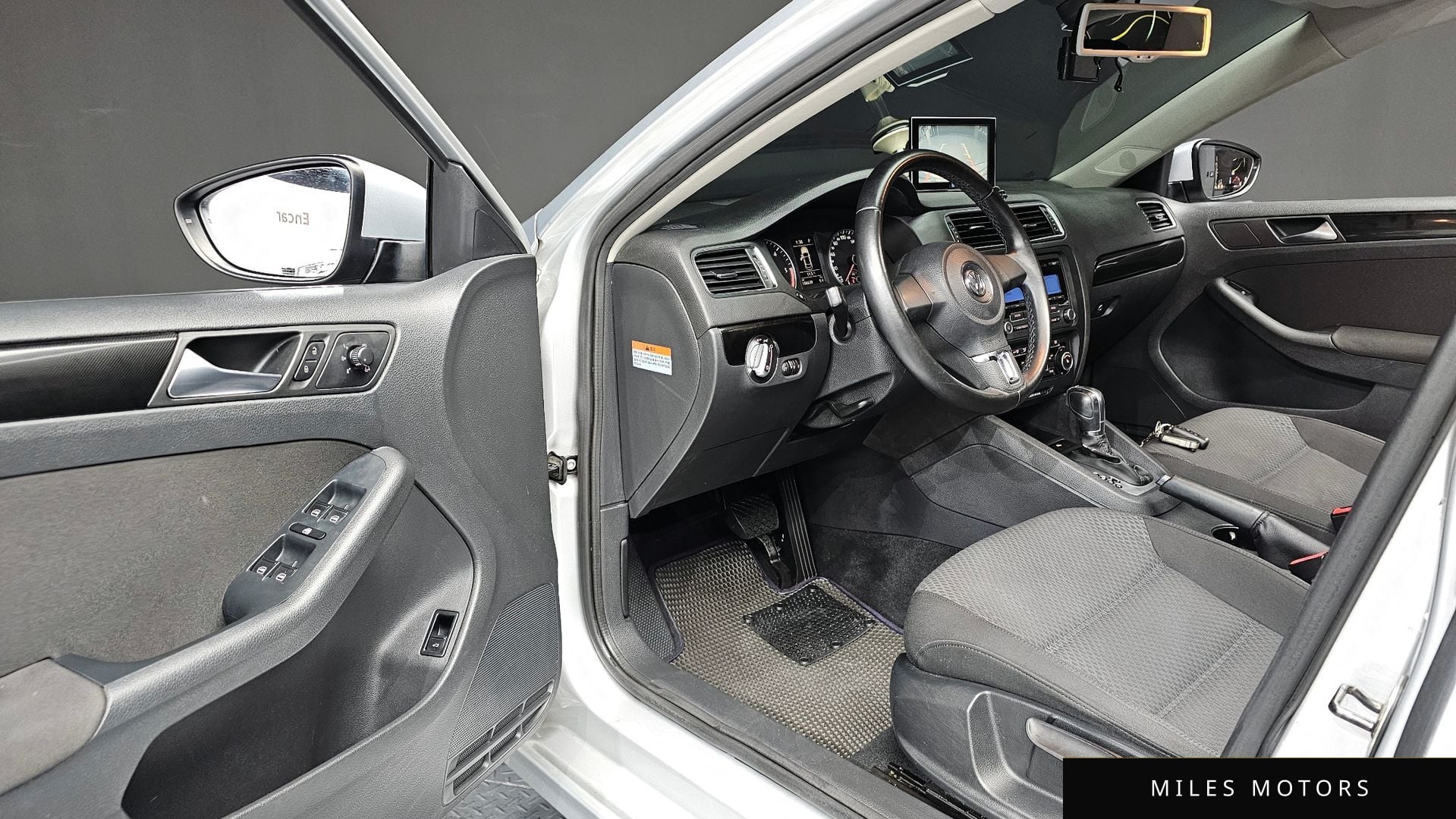Volkswagen Jetta 2011 — миниатюра 11