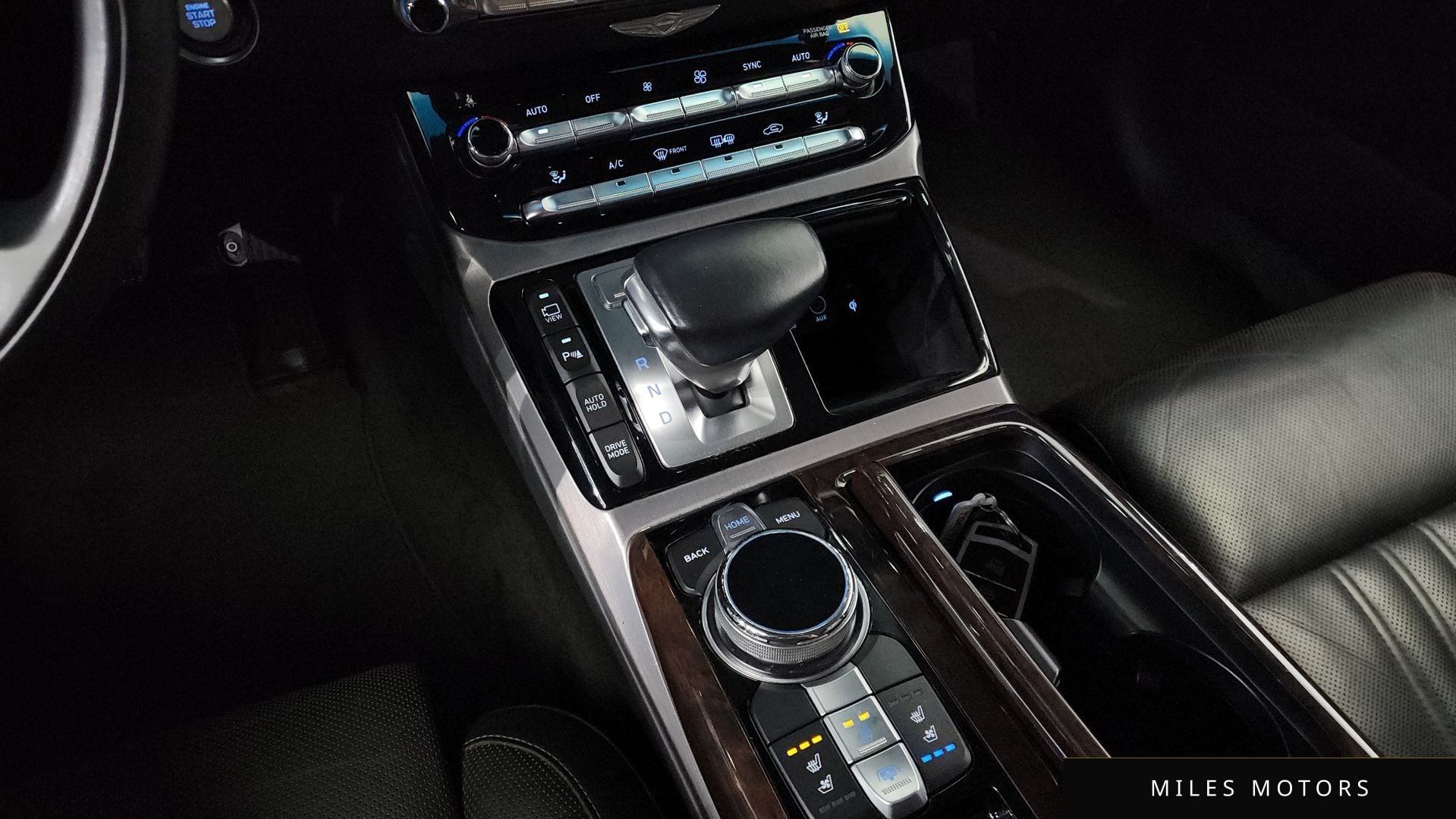 Genesis EQ900 2016 — миниатюра 9