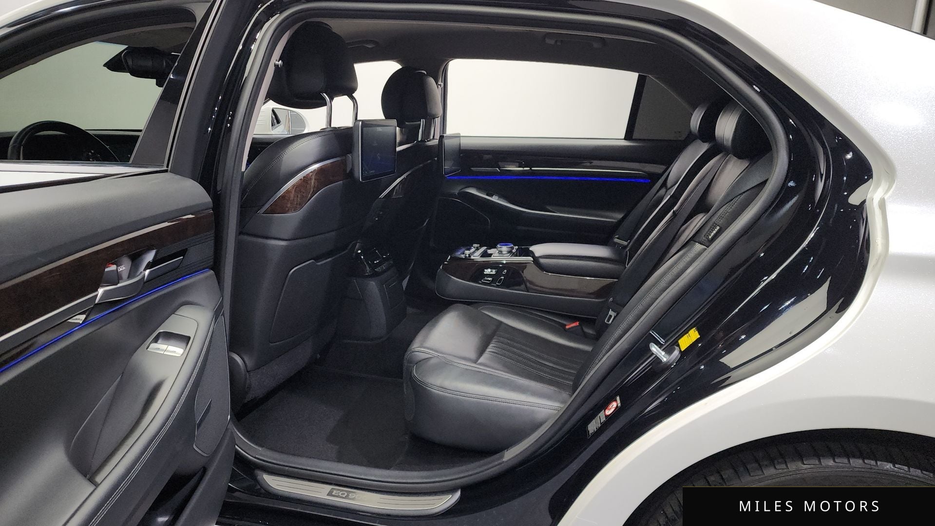 Genesis EQ900 2016 — миниатюра 11
