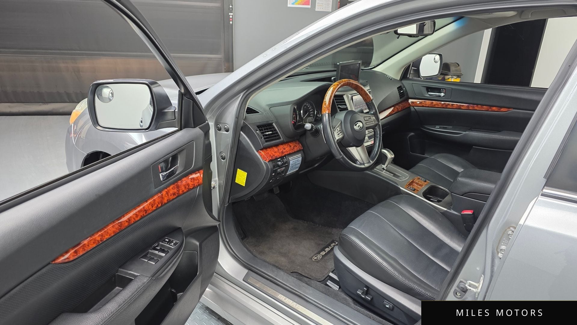 Subaru 레거시 2011 — миниатюра 10