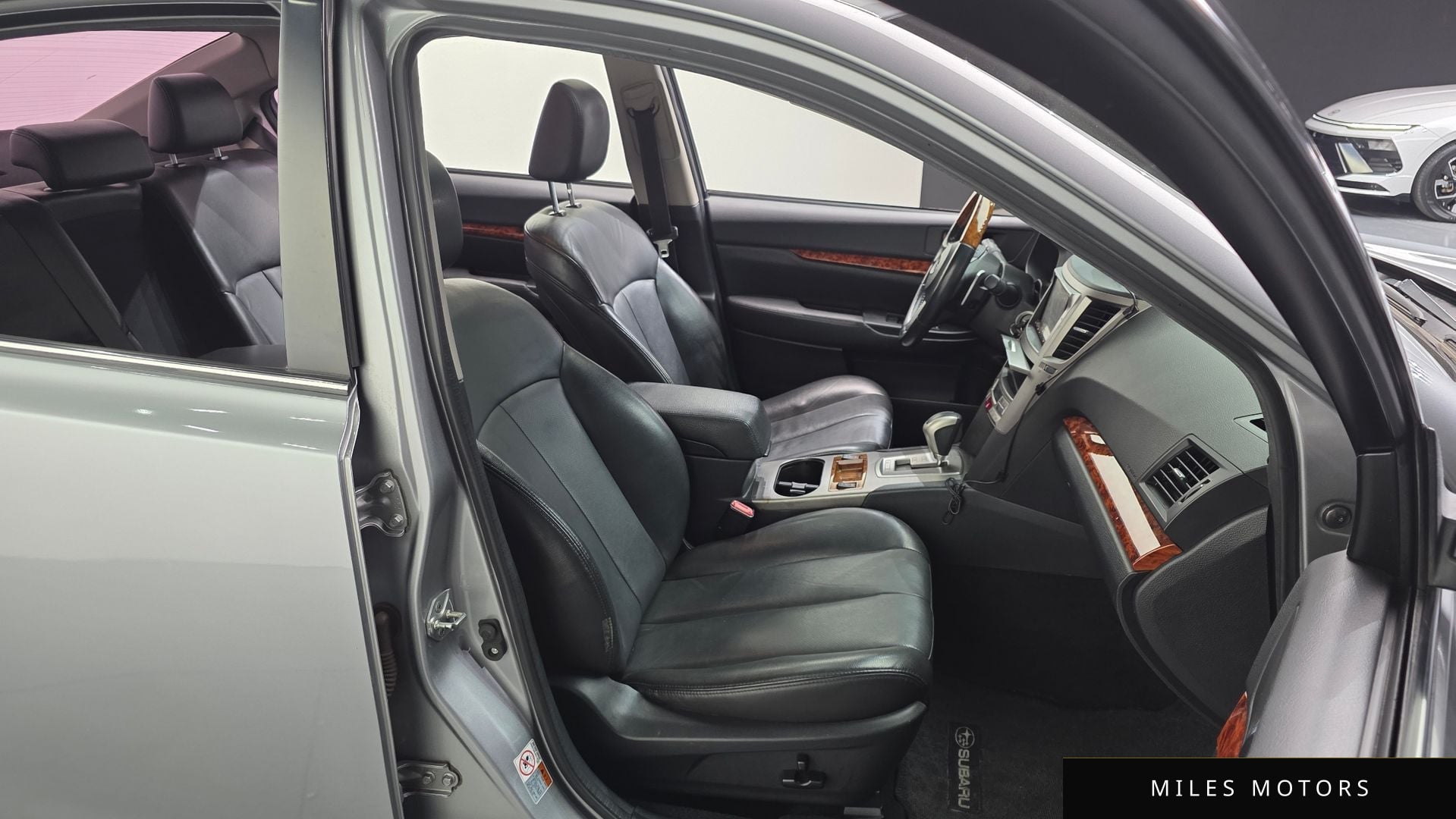 Subaru 레거시 2011 — миниатюра 12