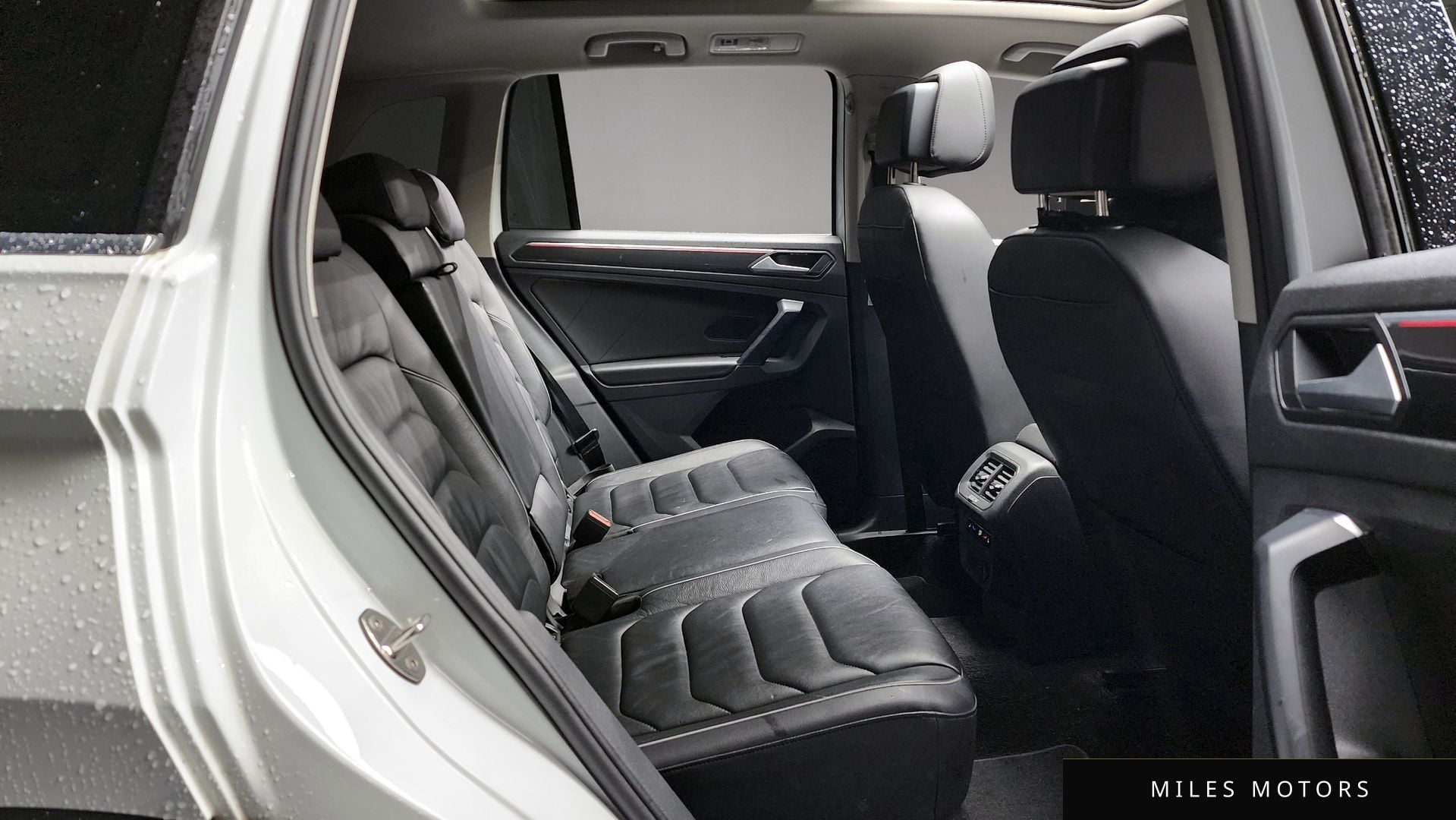 Volkswagen Tiguan 2023 — миниатюра 12