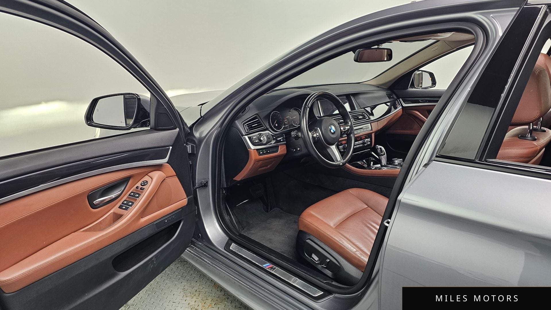 BMW 5 Series (F10) 2016 — миниатюра 11