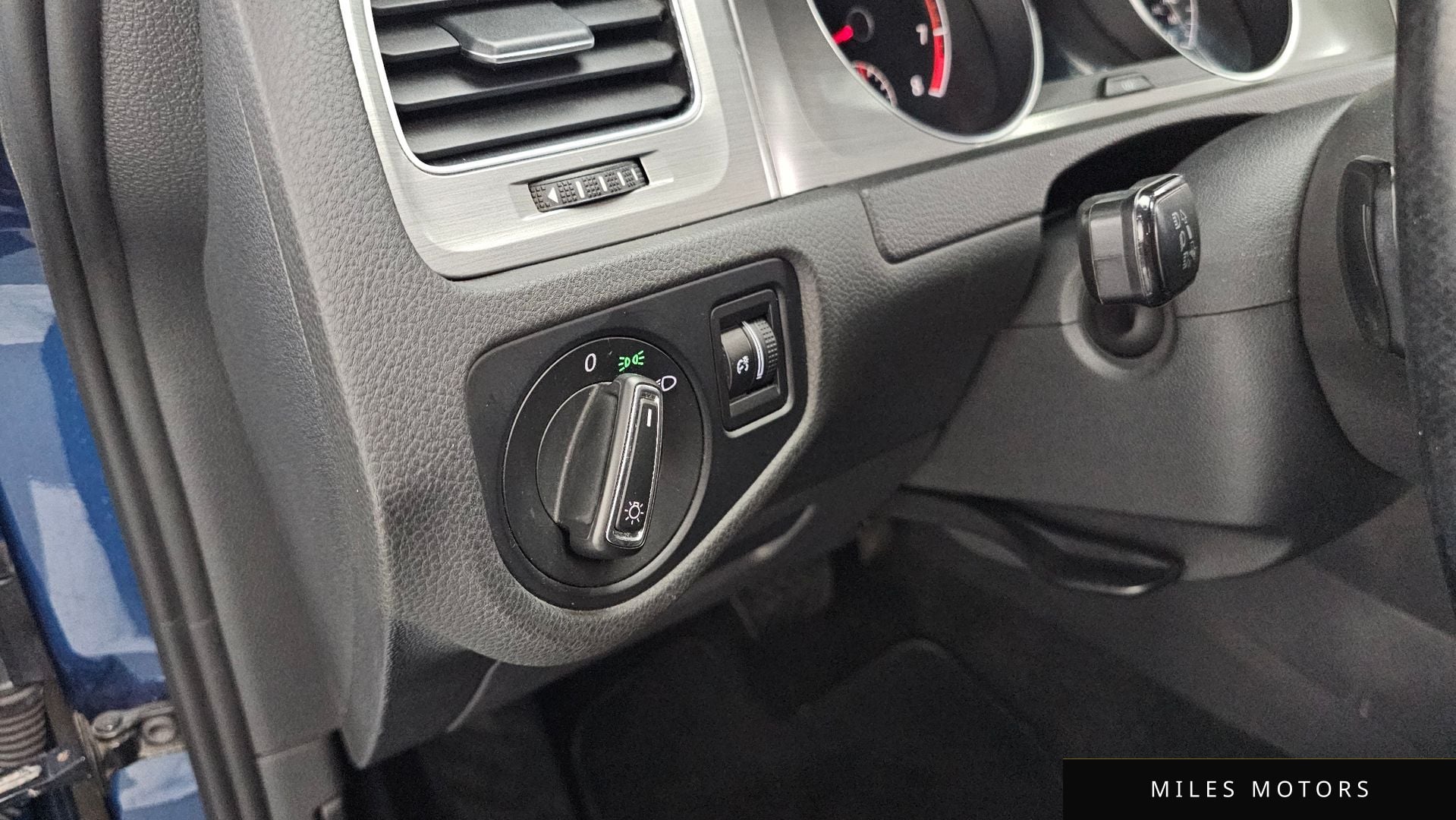 Volkswagen 골프 2015 — миниатюра 18