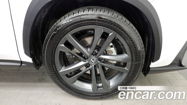 Лексус NX350h 2025 — миниатюра 5
