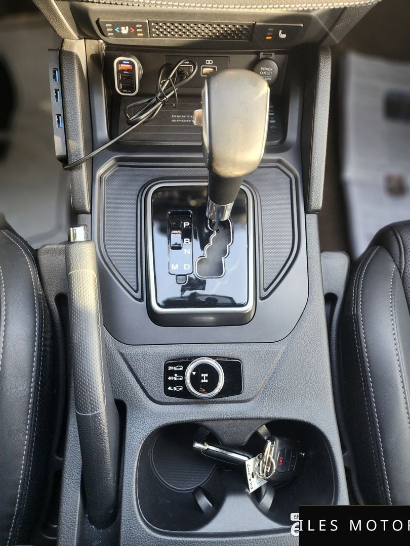 KG Mobility Rexton 2022 — миниатюра 11