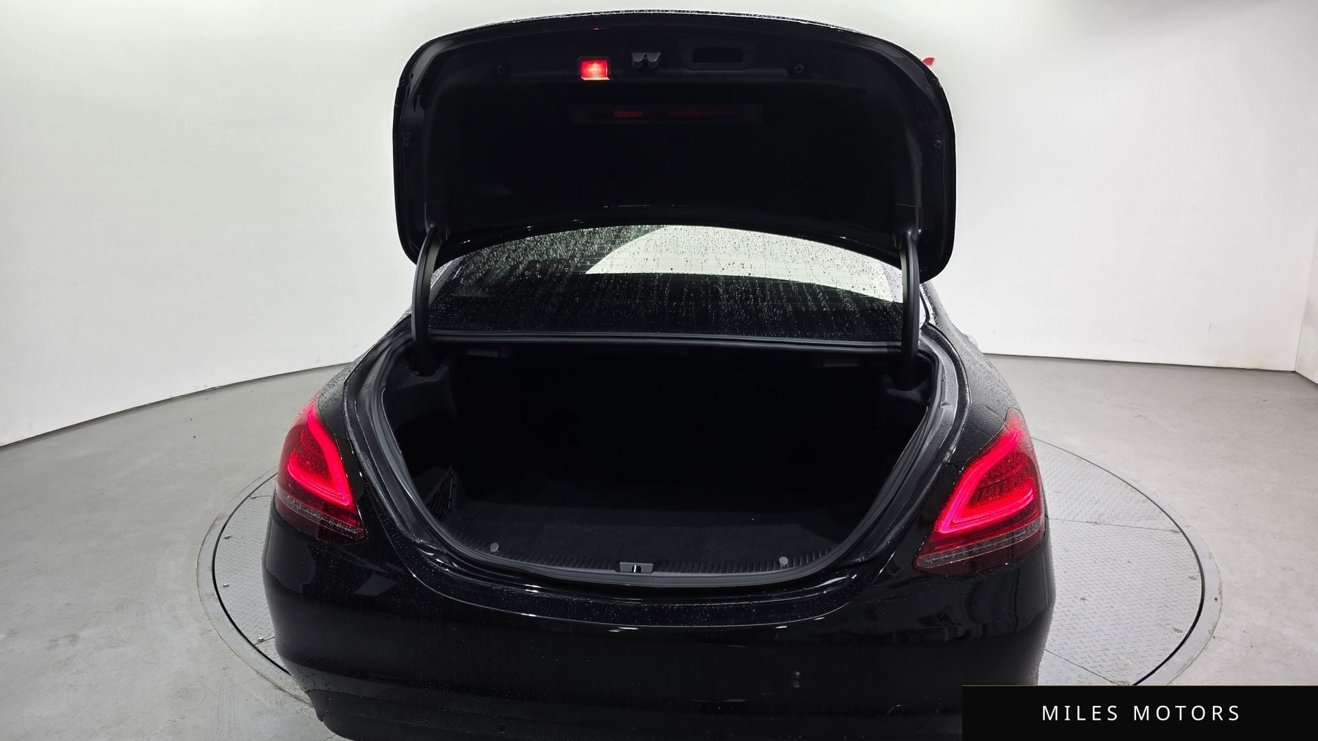 Mercedes-Benz C-클래스 W205 2019 — миниатюра 20
