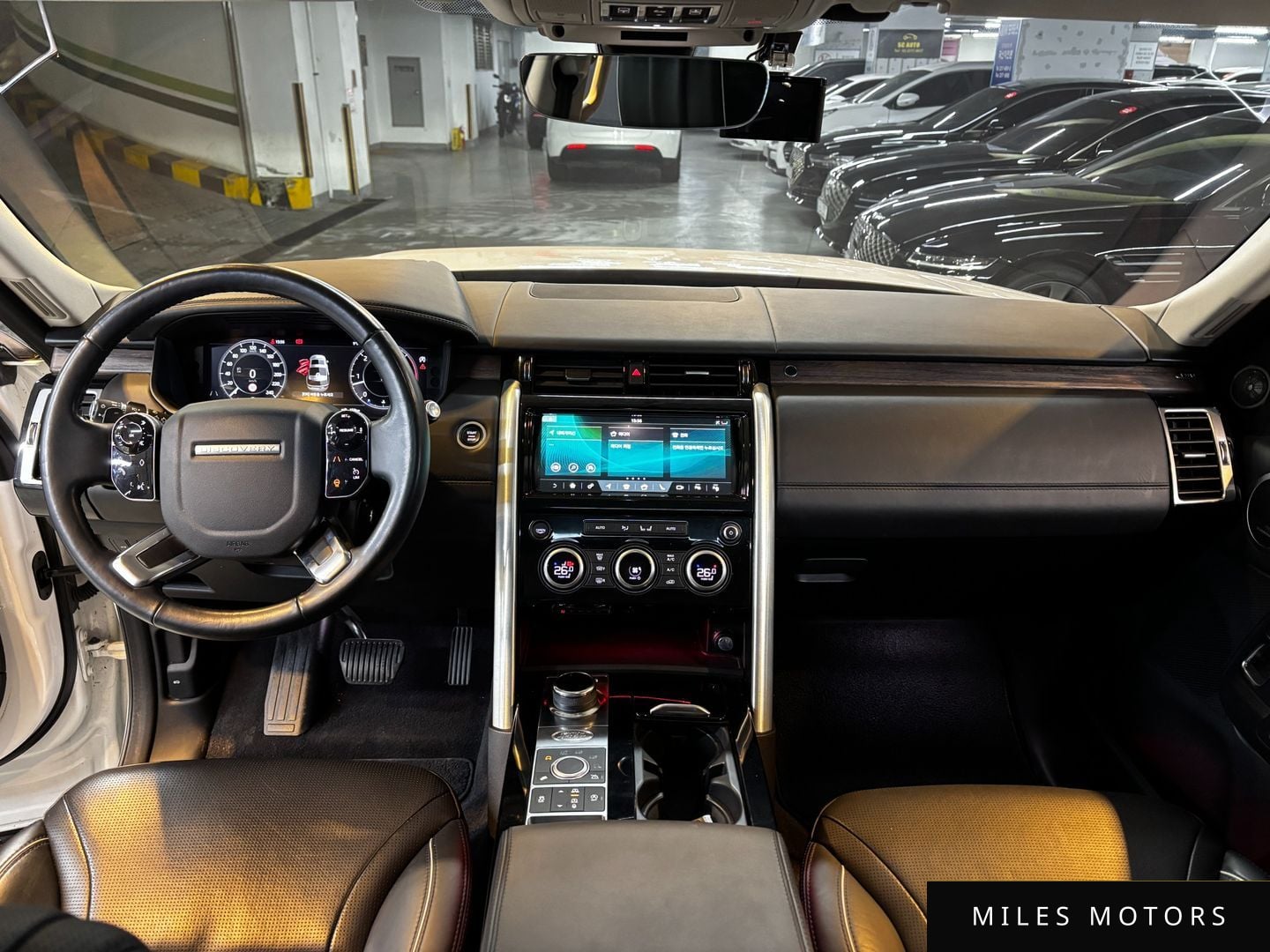 Land Rover Discovery 2020 — миниатюра 7