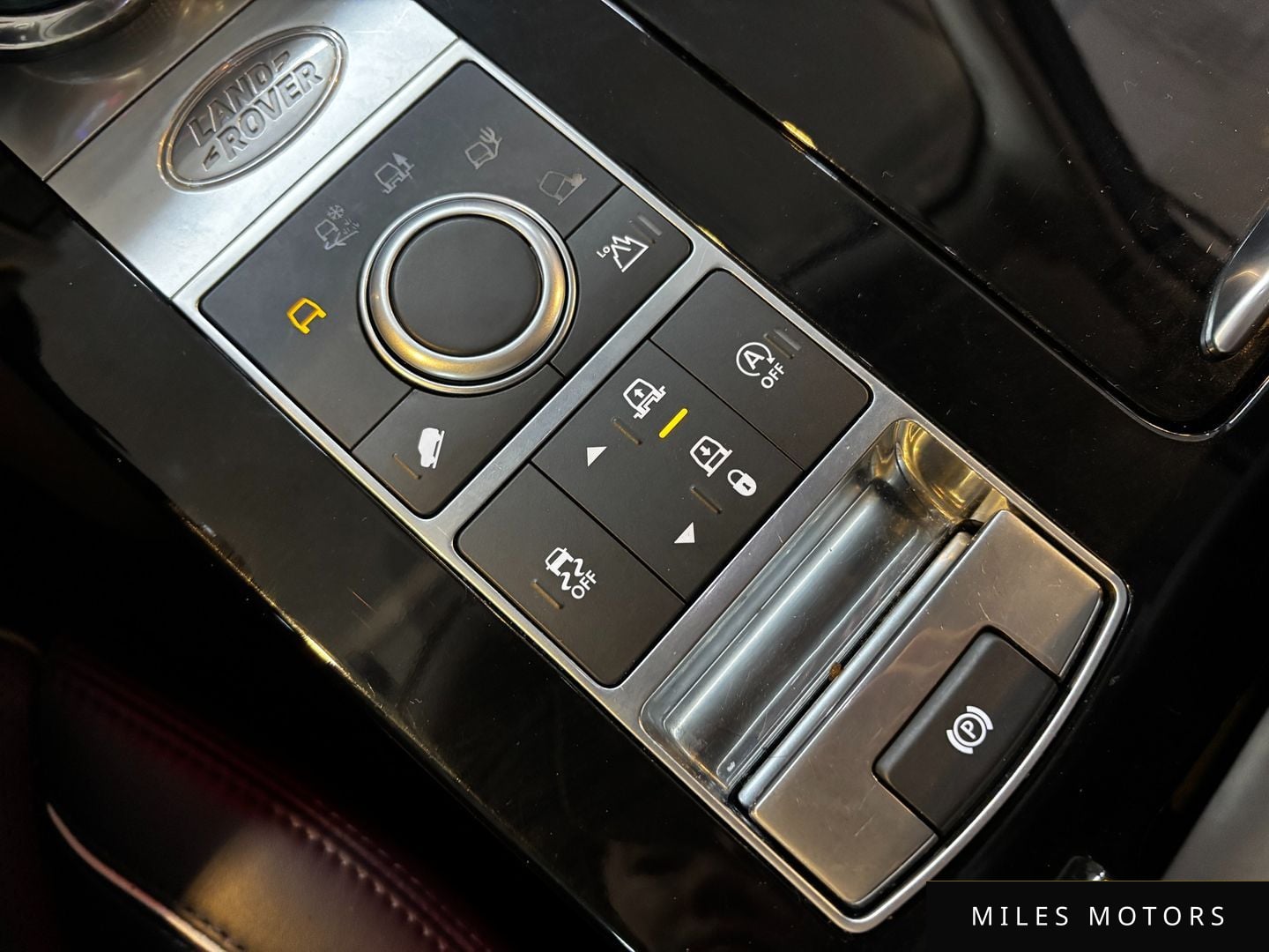 Land Rover Discovery 2020 — миниатюра 13