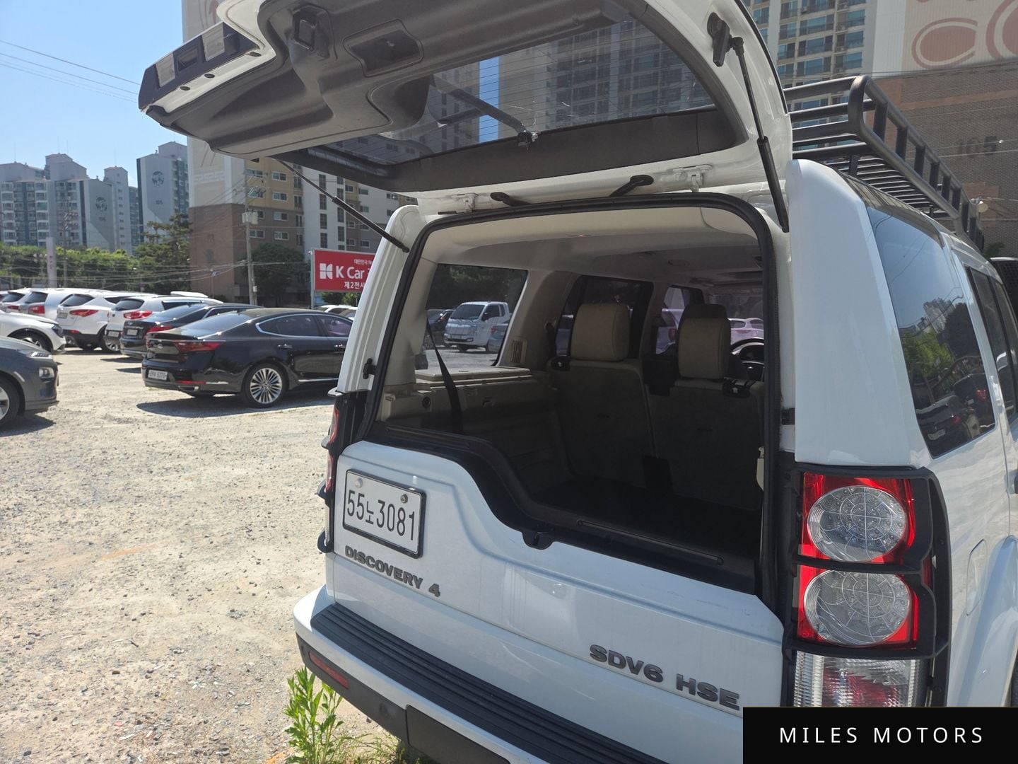 Land Rover Discovery 2012 — миниатюра 10