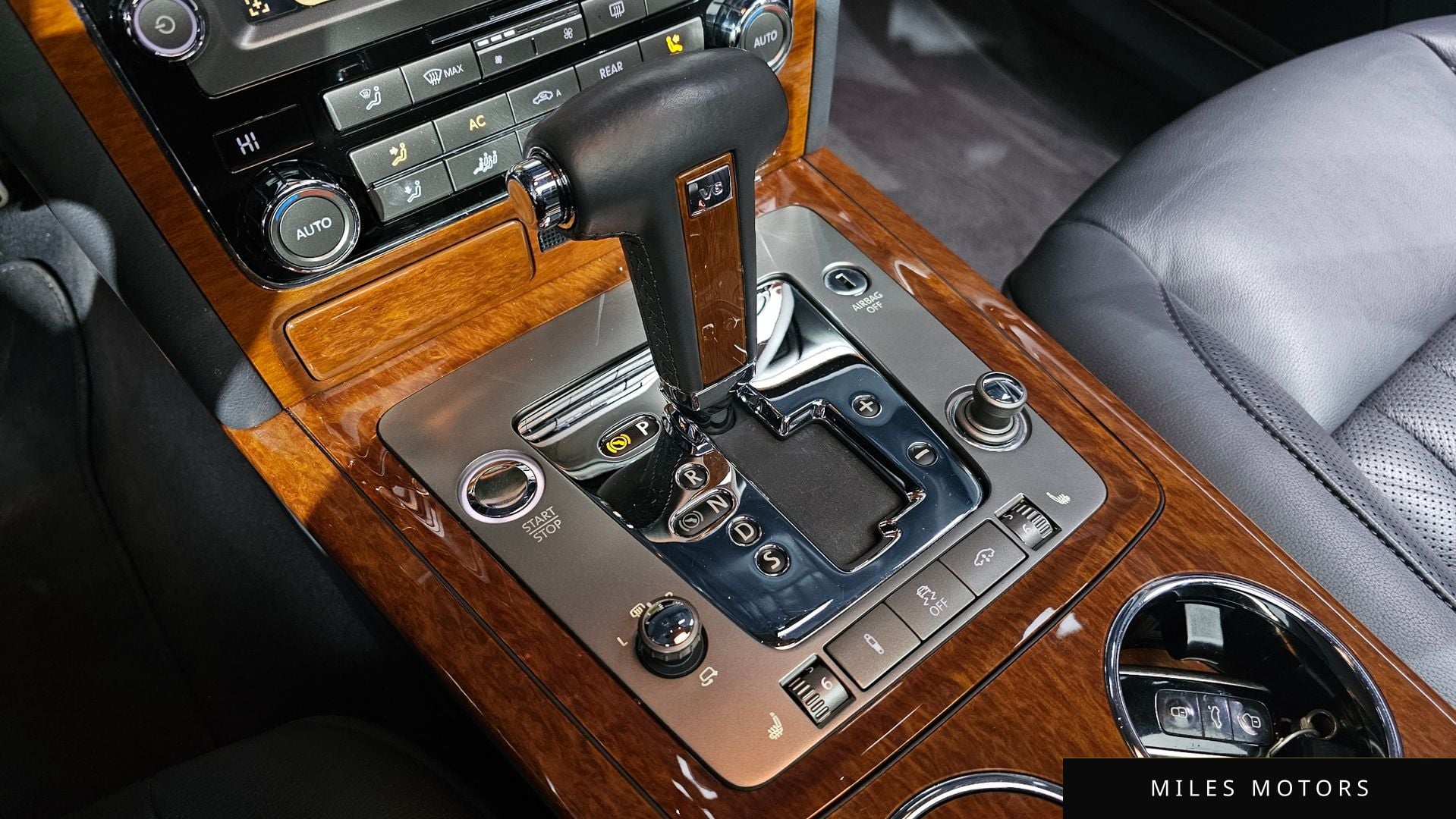 Volkswagen Phaeton 2013 — миниатюра 9