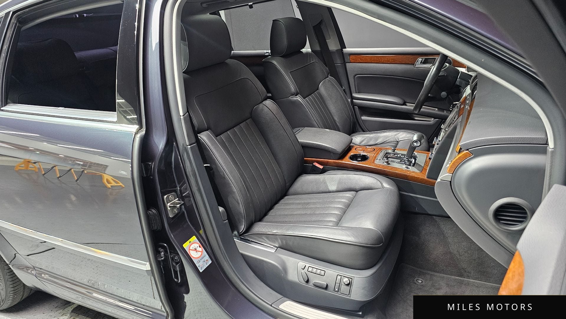 Volkswagen Phaeton 2013 — миниатюра 10