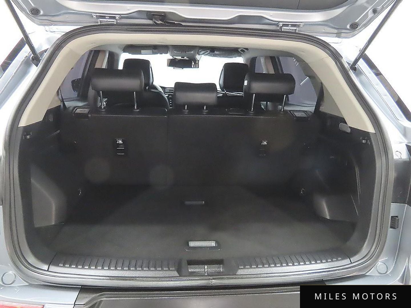 KG Mobility Beautiful Korando 2019 — миниатюра 8