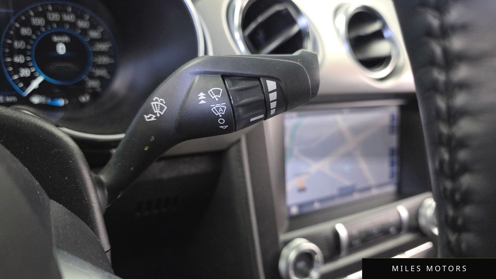 Ford 머스탱 2023 — миниатюра 19