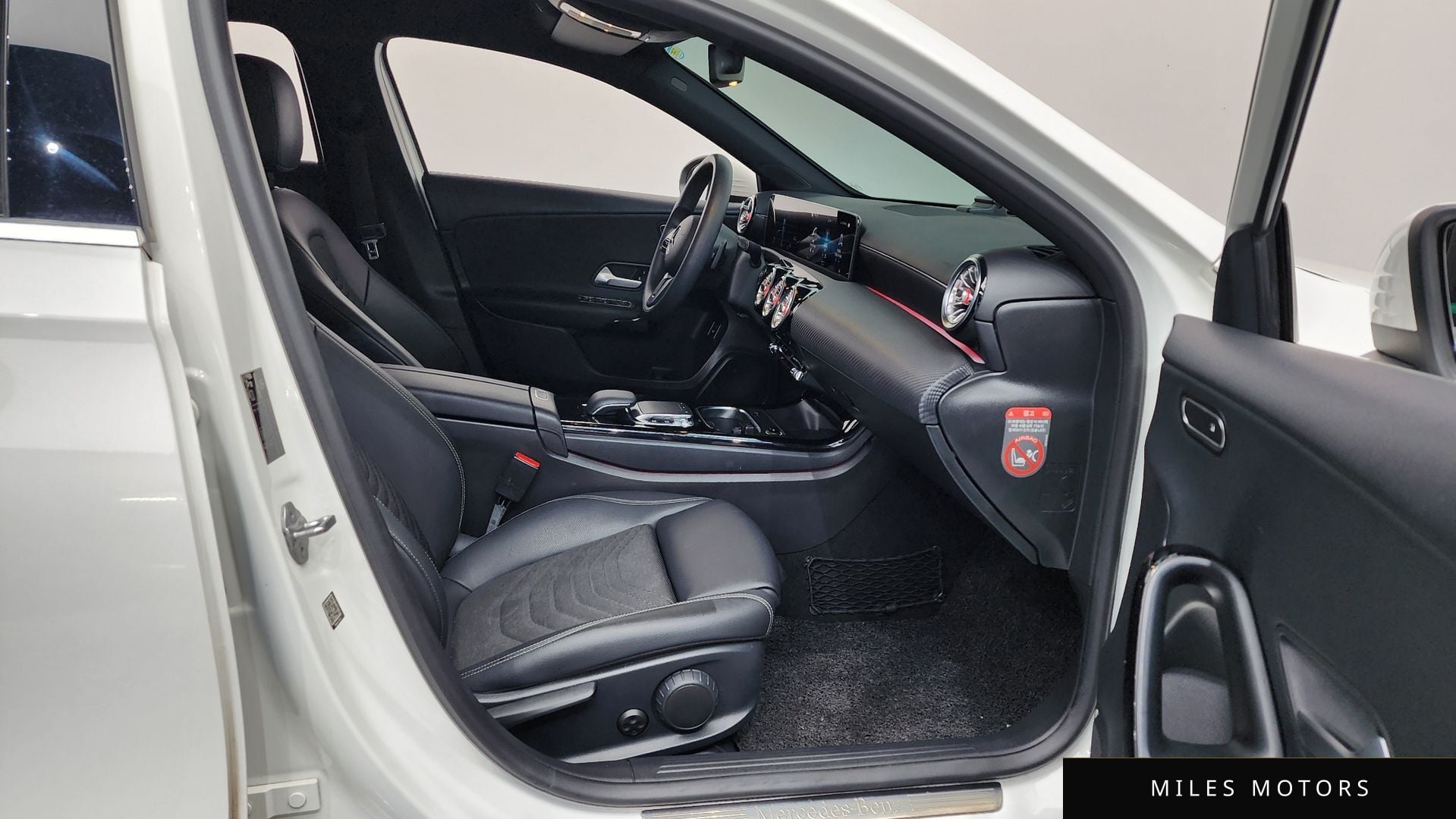 Mercedes-Benz A-Class W177 2020 — миниатюра 11