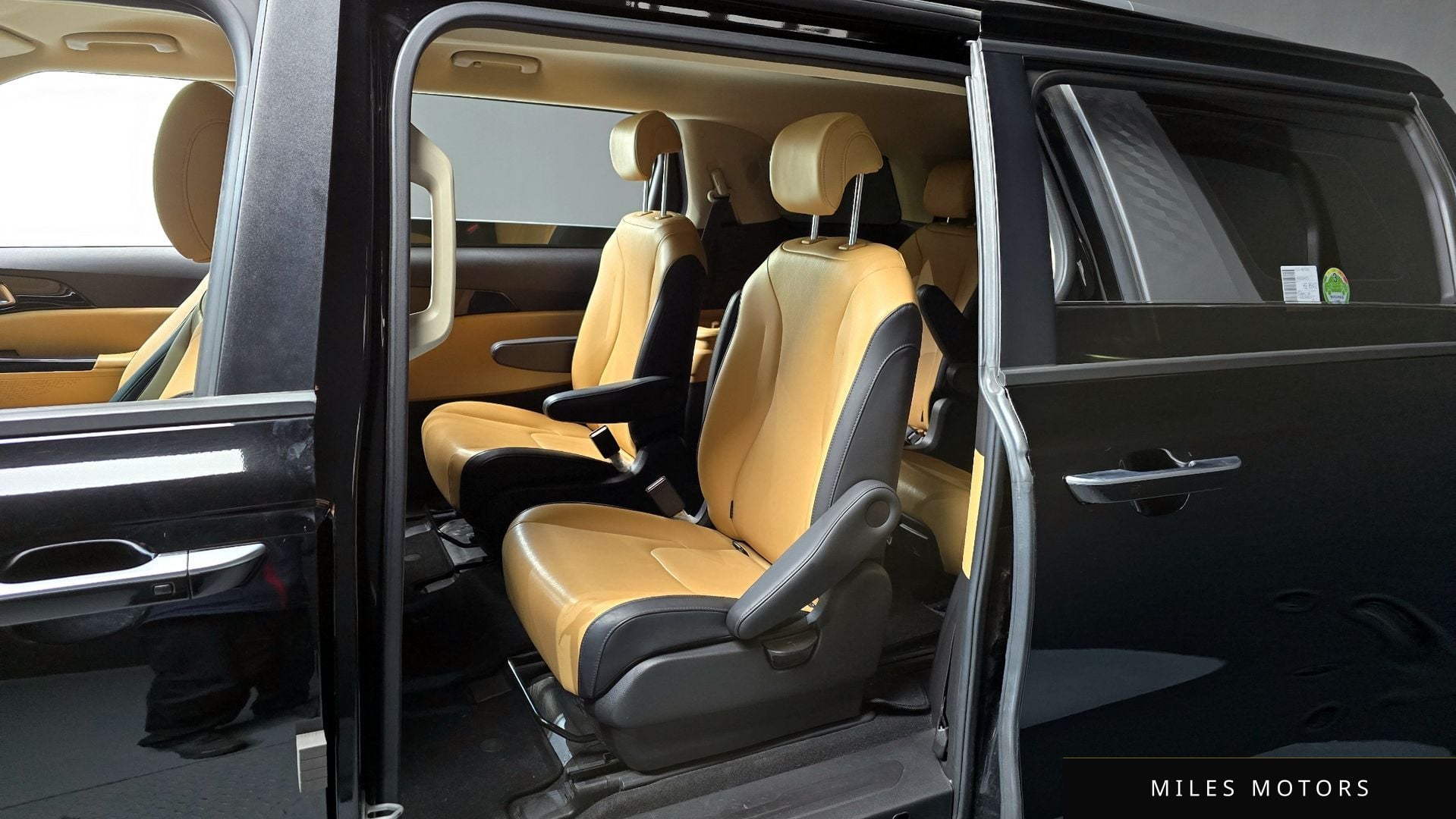 Kia Carnival 2021 — миниатюра 11