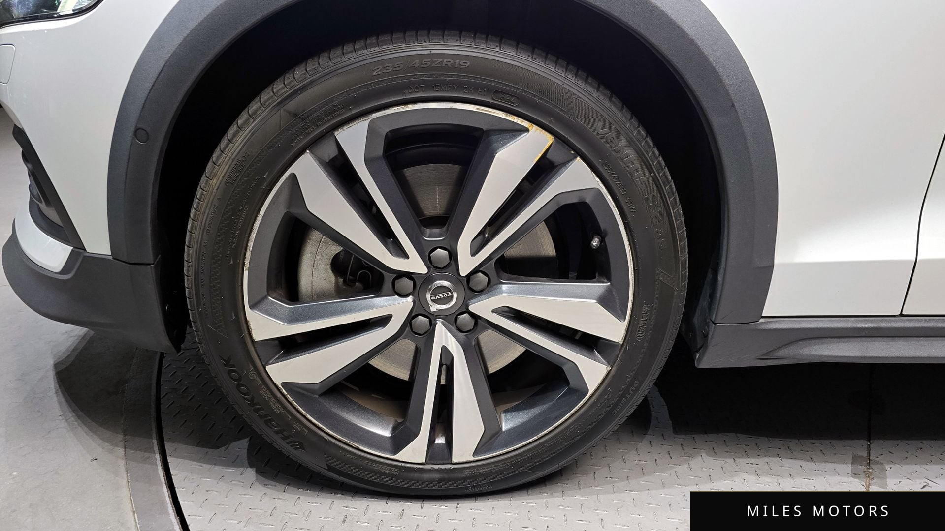 Volvo V60 2019 — миниатюра 5