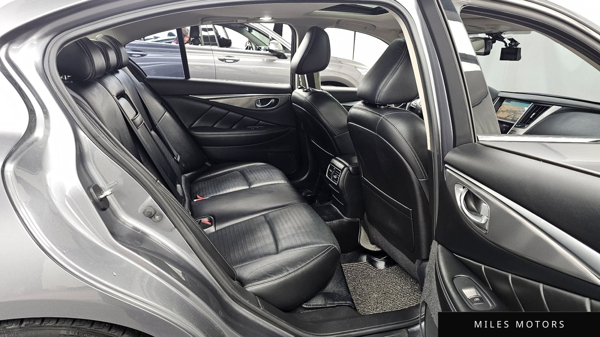 Infiniti Q50 2016 — миниатюра 12