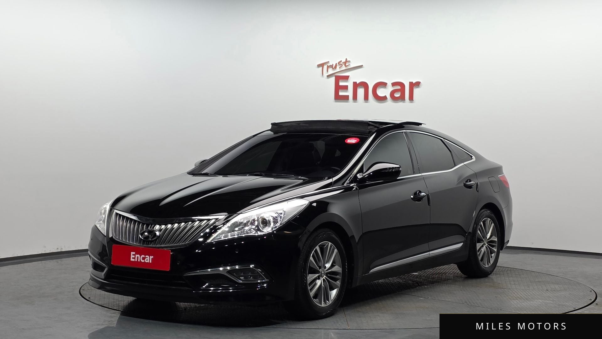 Hyundai Grandeur 2016 — фото 1 из 12