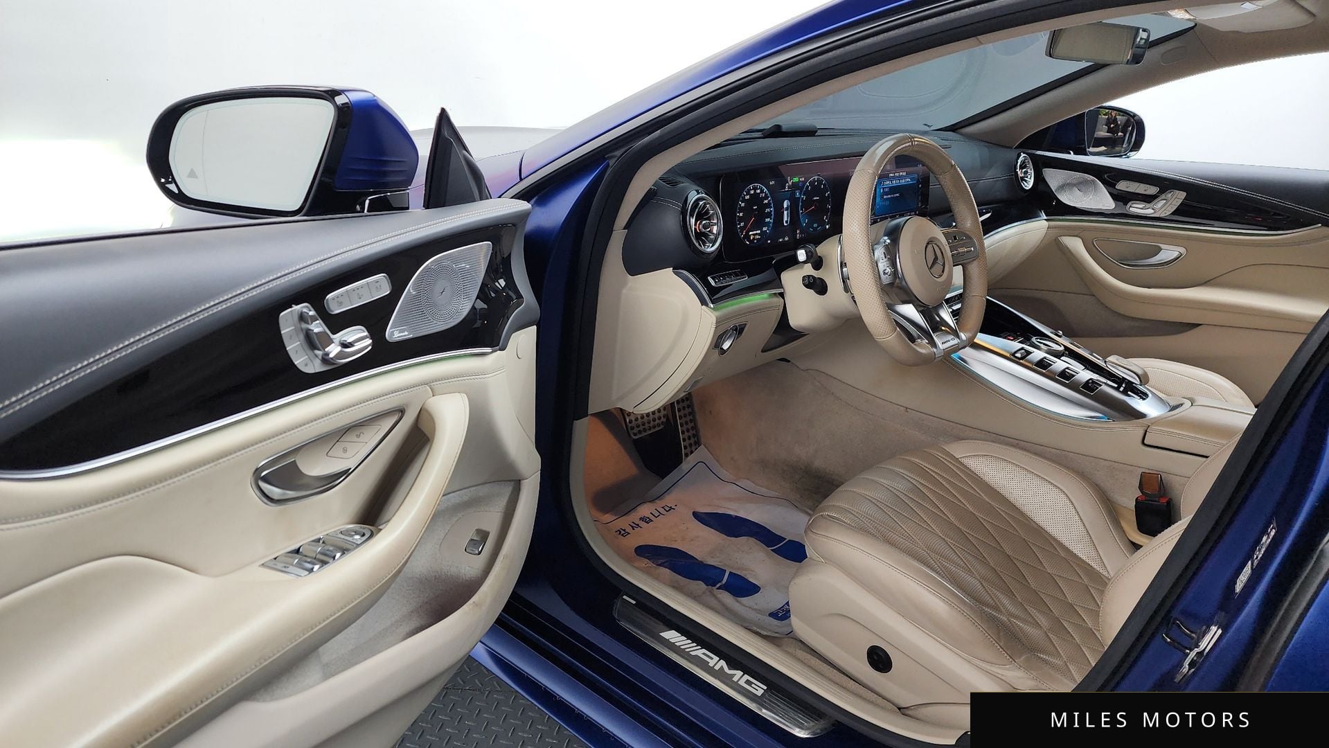 Mercedes-Benz AMG GT 2020 — миниатюра 10