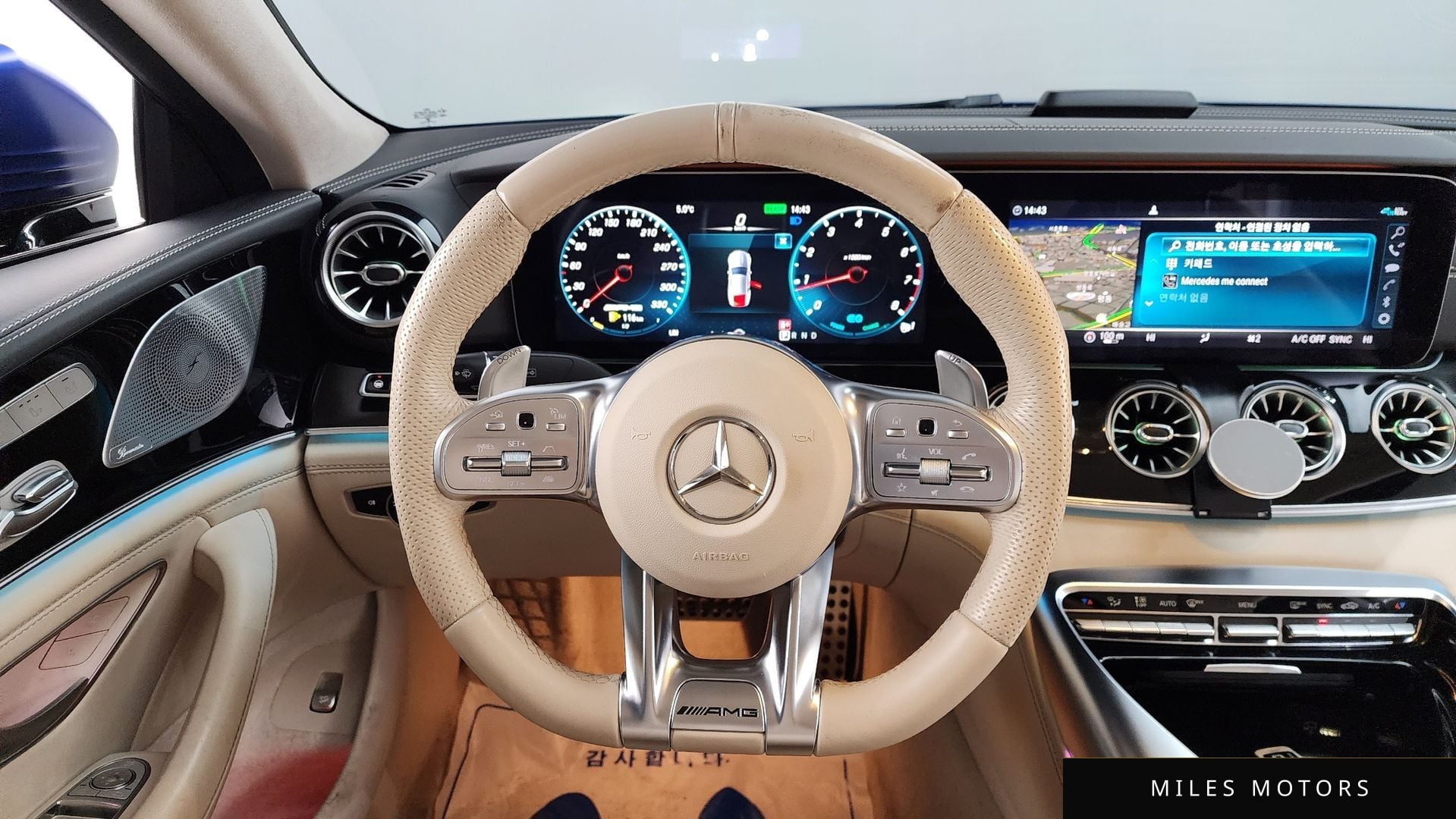 Mercedes-Benz AMG GT 2020 — миниатюра 13