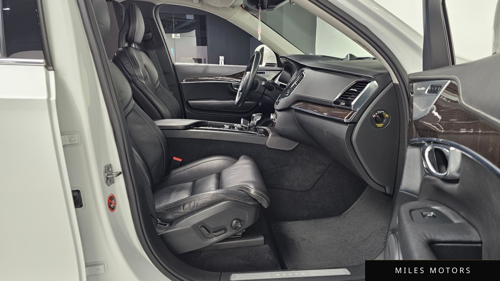 Volvo XC90 2017 — миниатюра 11