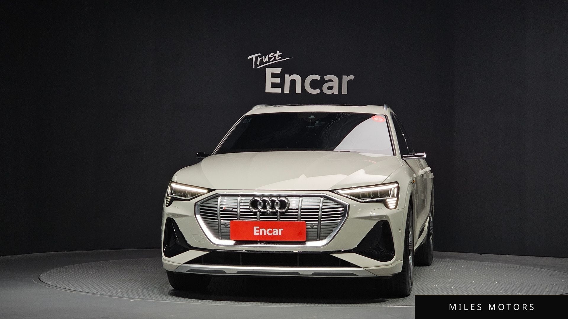 Audi e-트론 2022 — миниатюра 3