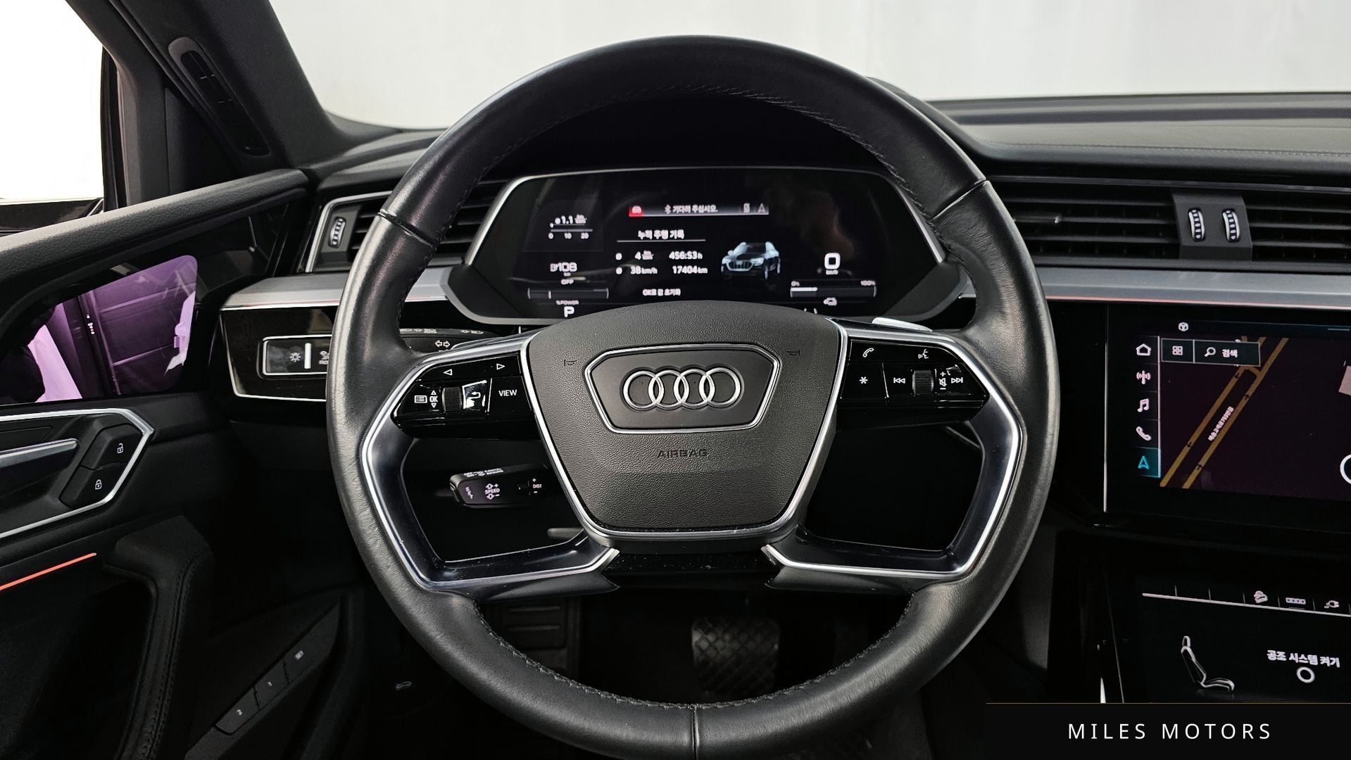 Audi e-트론 2022 — миниатюра 13