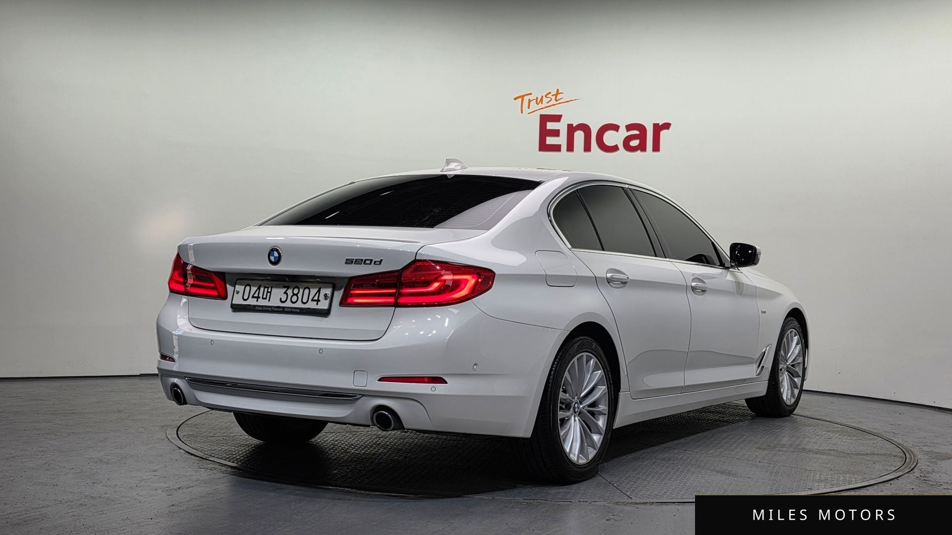 BMW 5시리즈 (G30) 2018 — миниатюра 2