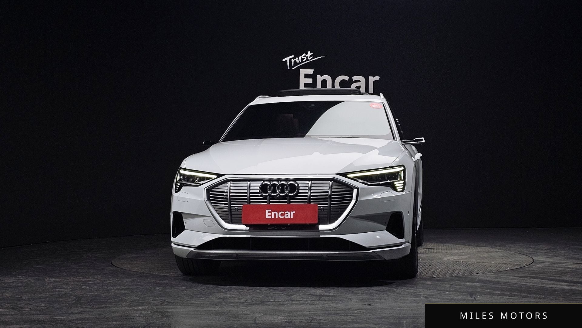 Audi e-트론 2020 — миниатюра 3
