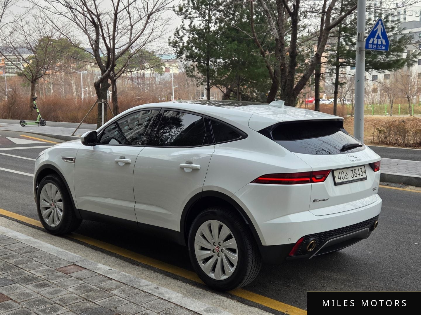 Jaguar E-PACE 2018 — миниатюра 2