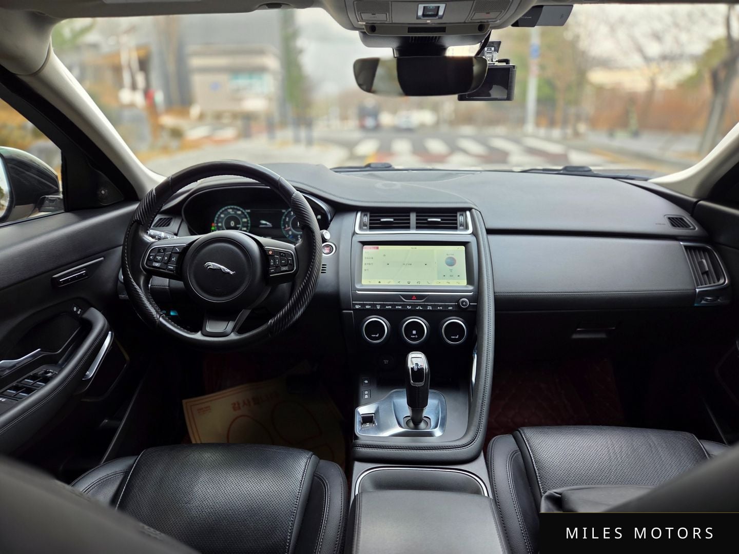 Jaguar E-PACE 2018 — миниатюра 7