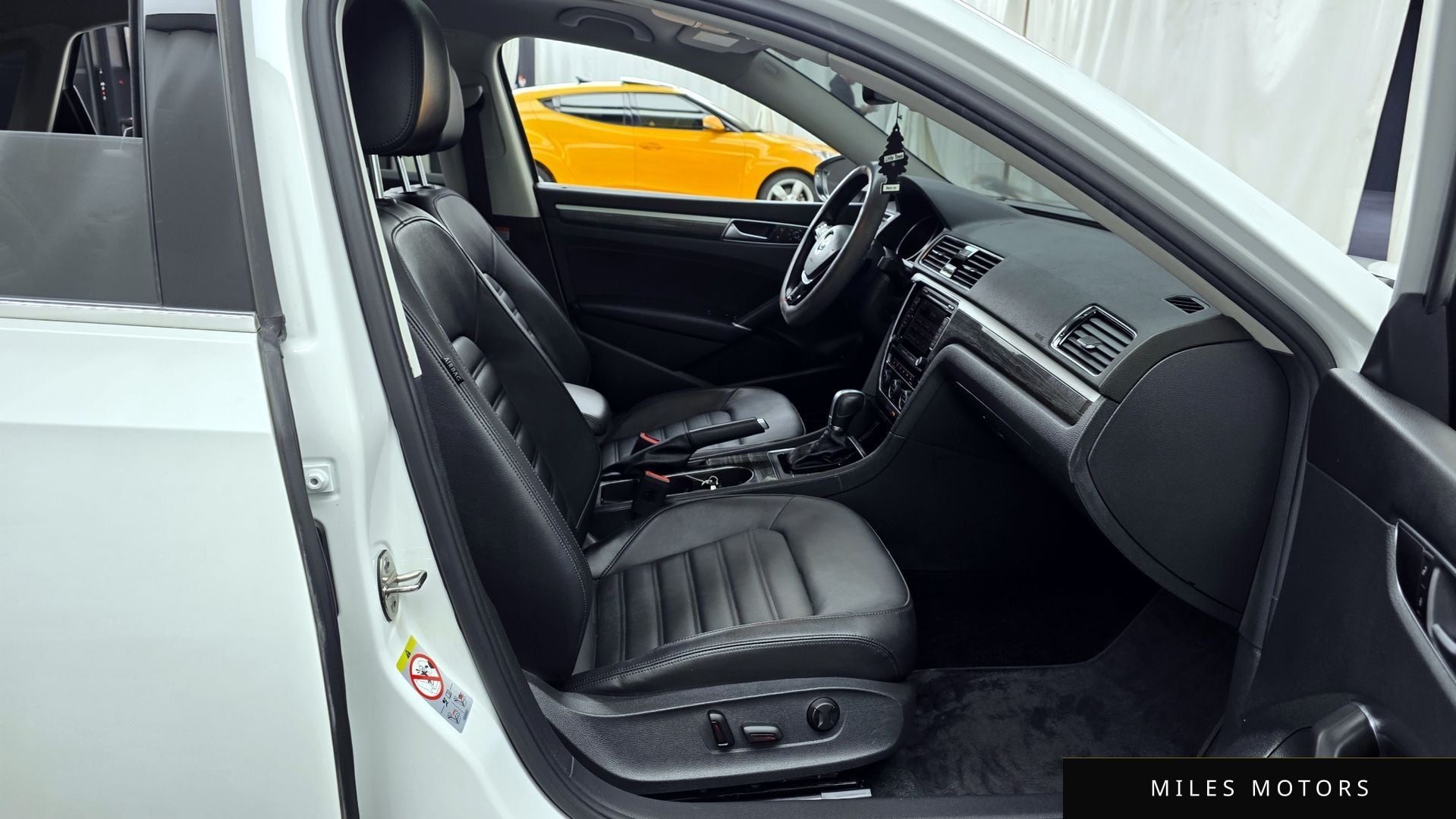 Volkswagen Passat 2018 — миниатюра 11