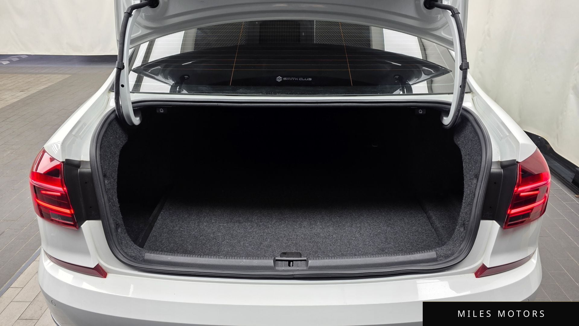 Volkswagen Passat 2018 — миниатюра 20