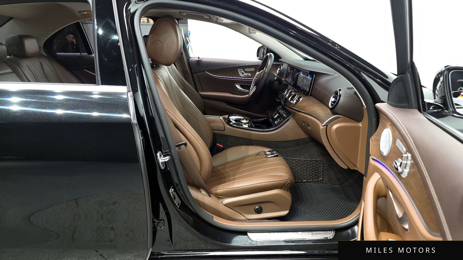 Mercedes-Benz E-Class W213 2020 — миниатюра 11